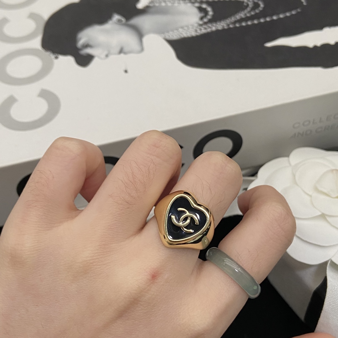 [TOP] CHANEL Ring - Gold and Black