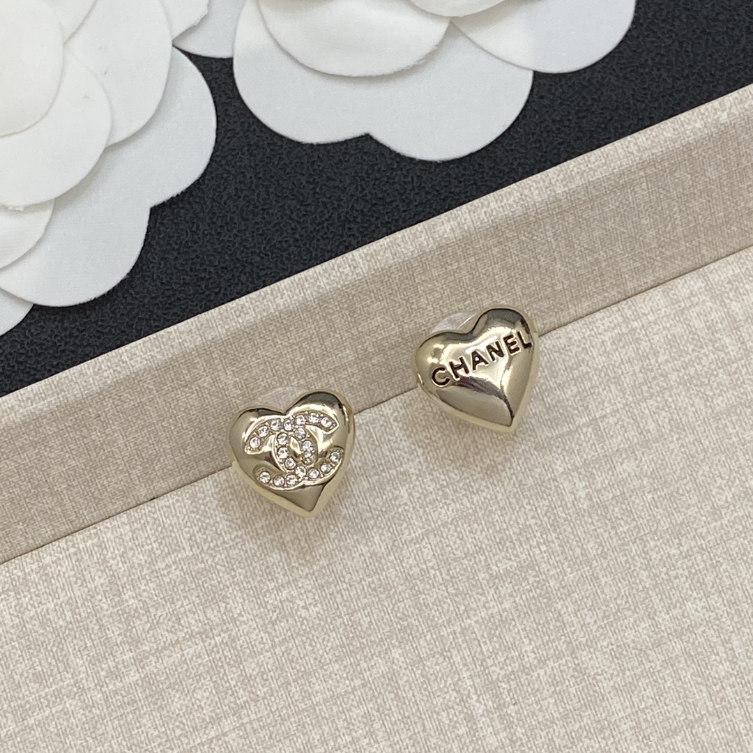 [TOP] CHANEL CC Earrings - Gold