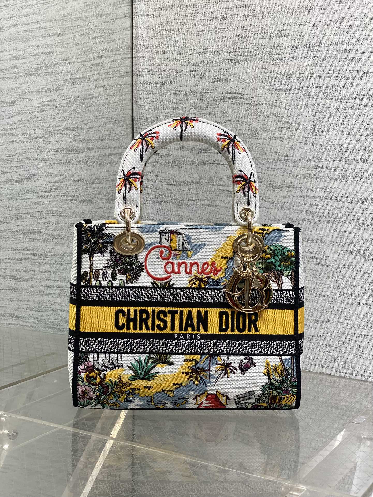 [TOP] Christian Dior Embroidered Lady  Bag 24x11x20cm - White