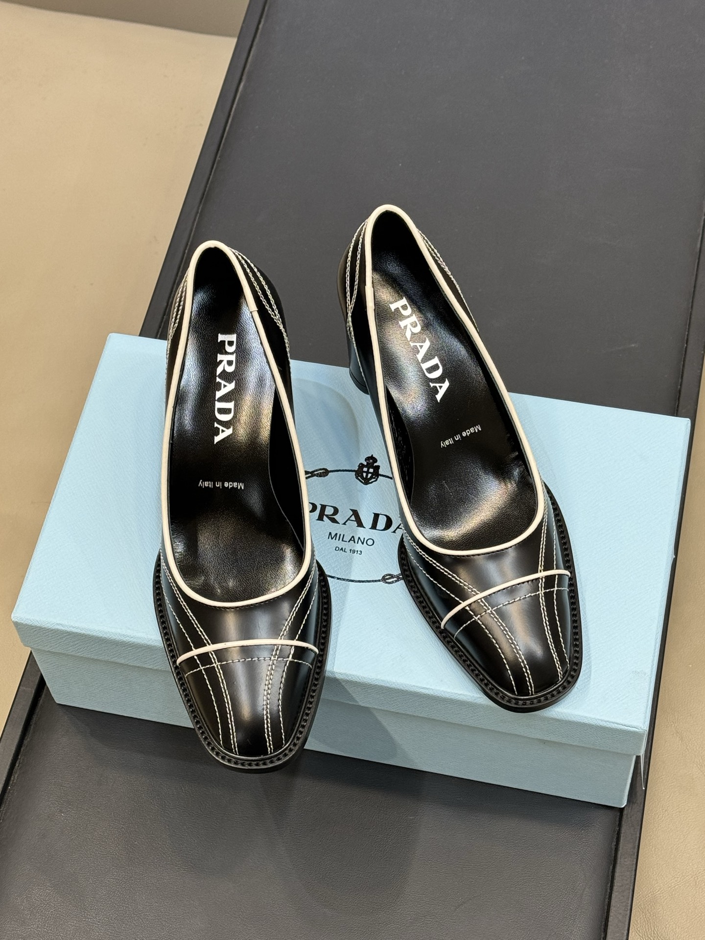 [TOP] PRADA High Heel Pumps - 3 Color