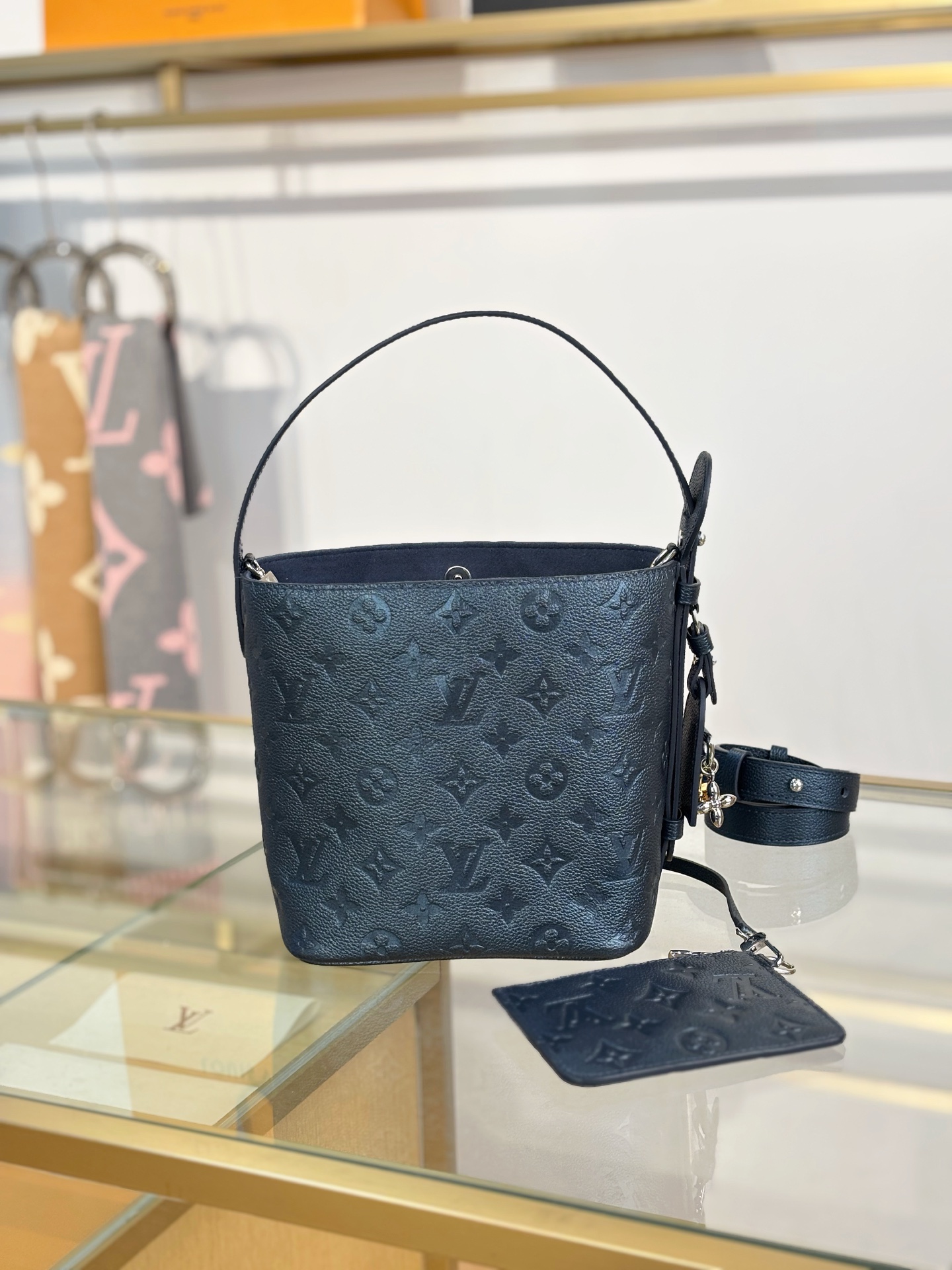 [TOP] Louis Vuitton LV All In BB Bag 16x18x12cm - Pearlescent Blue