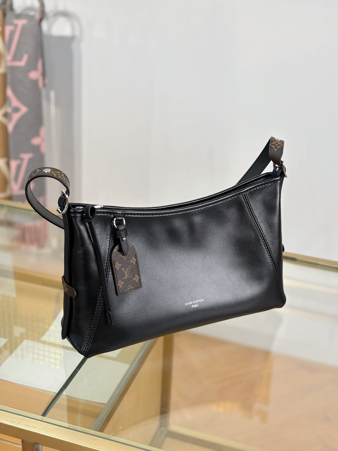 [TOP] Louis Vuitton LV Carryall East West Bags 33.5x20x10cm - Black