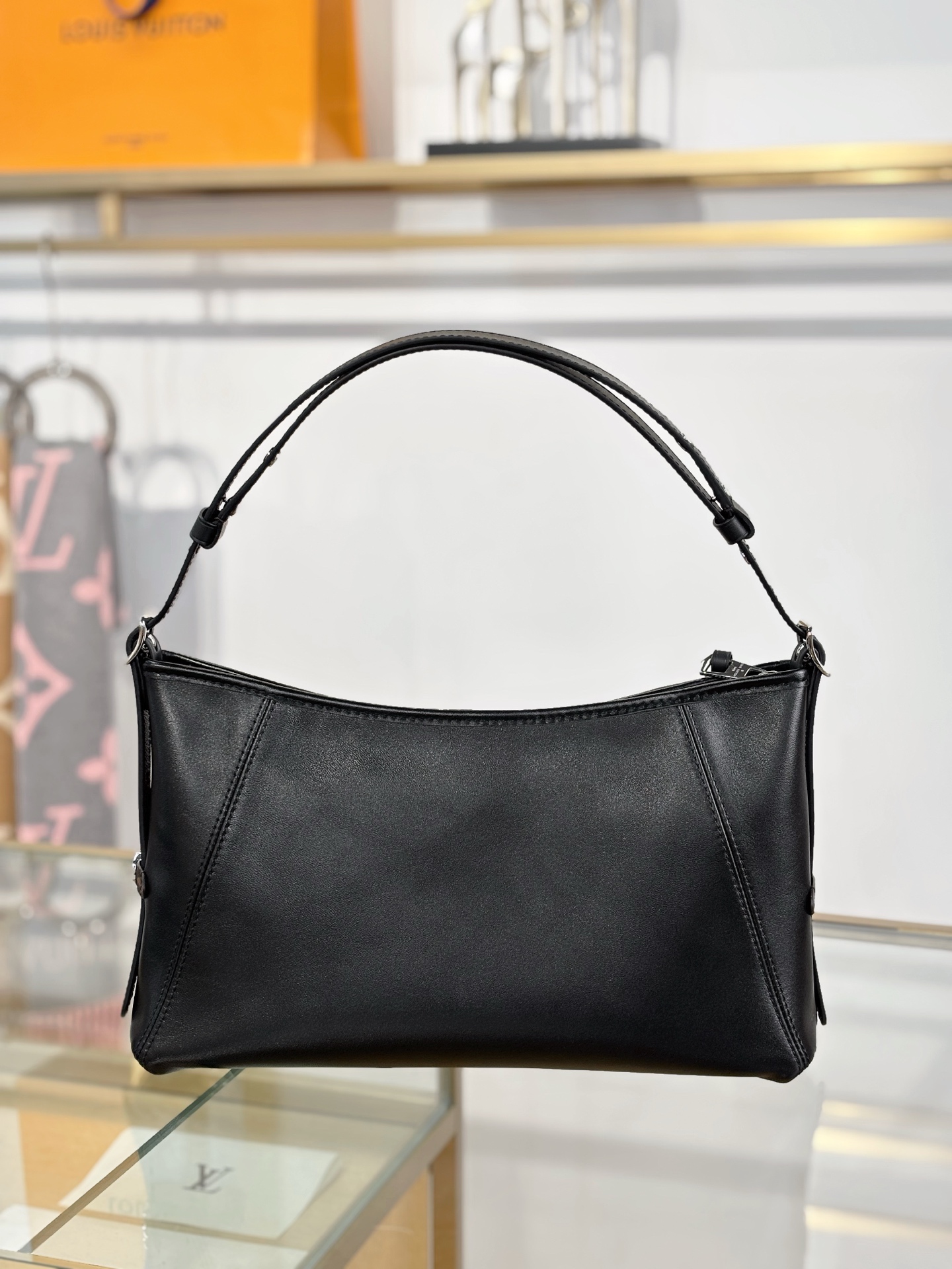 [TOP] Louis Vuitton LV Carryall East West Bags 33.5x20x10cm - Black