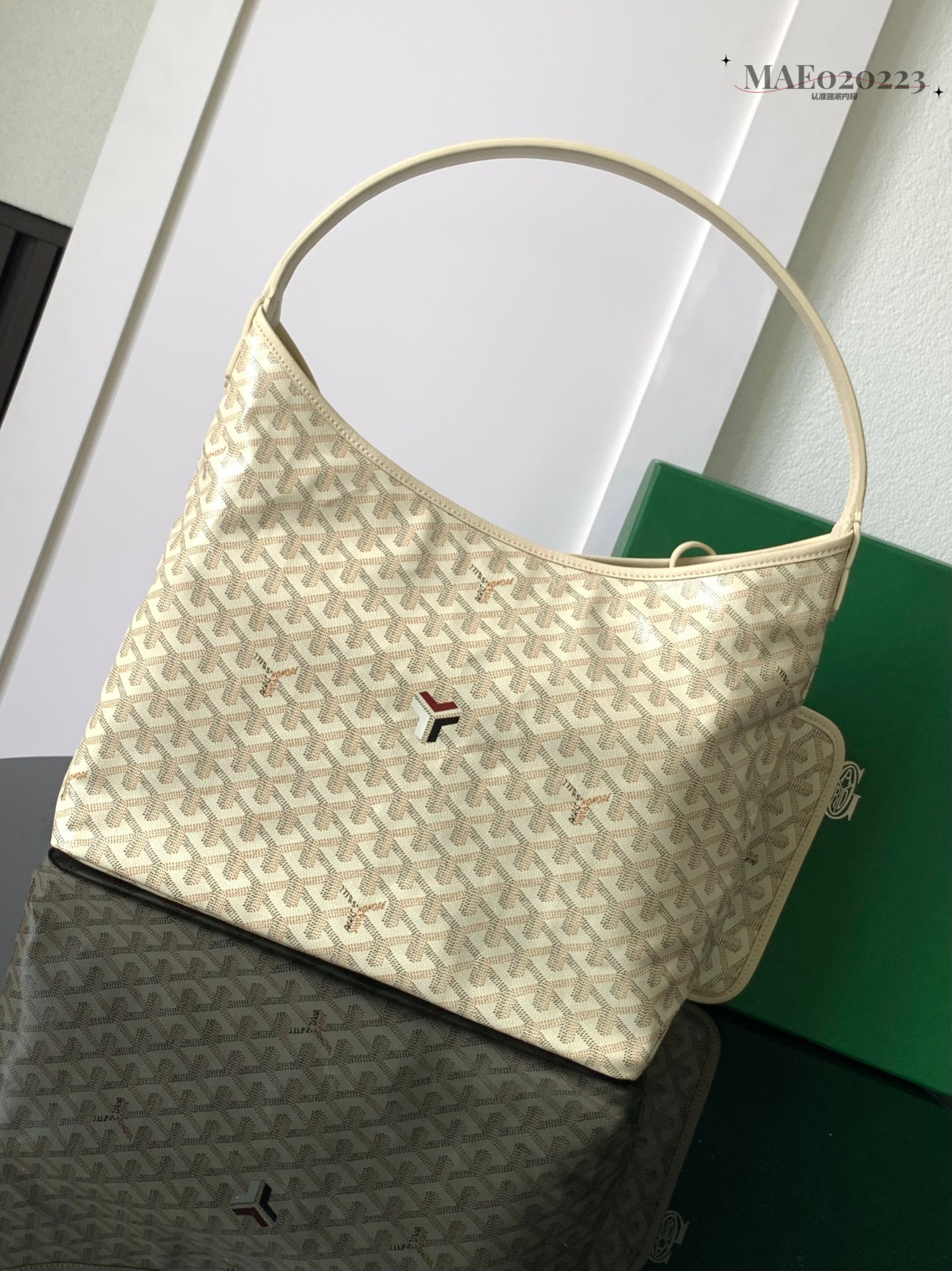 [TOP] Goyard Boheme Hobo Bag  27 cm x 15 cm x 42 cm - Beige