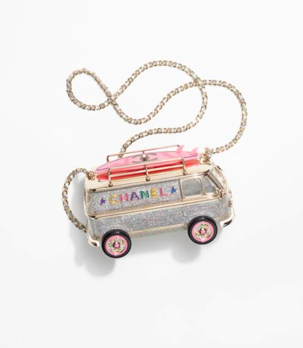 [TOP] CHANEL Mini Van-shaped Evening Bag 9.4×16×8.7cm - Gold