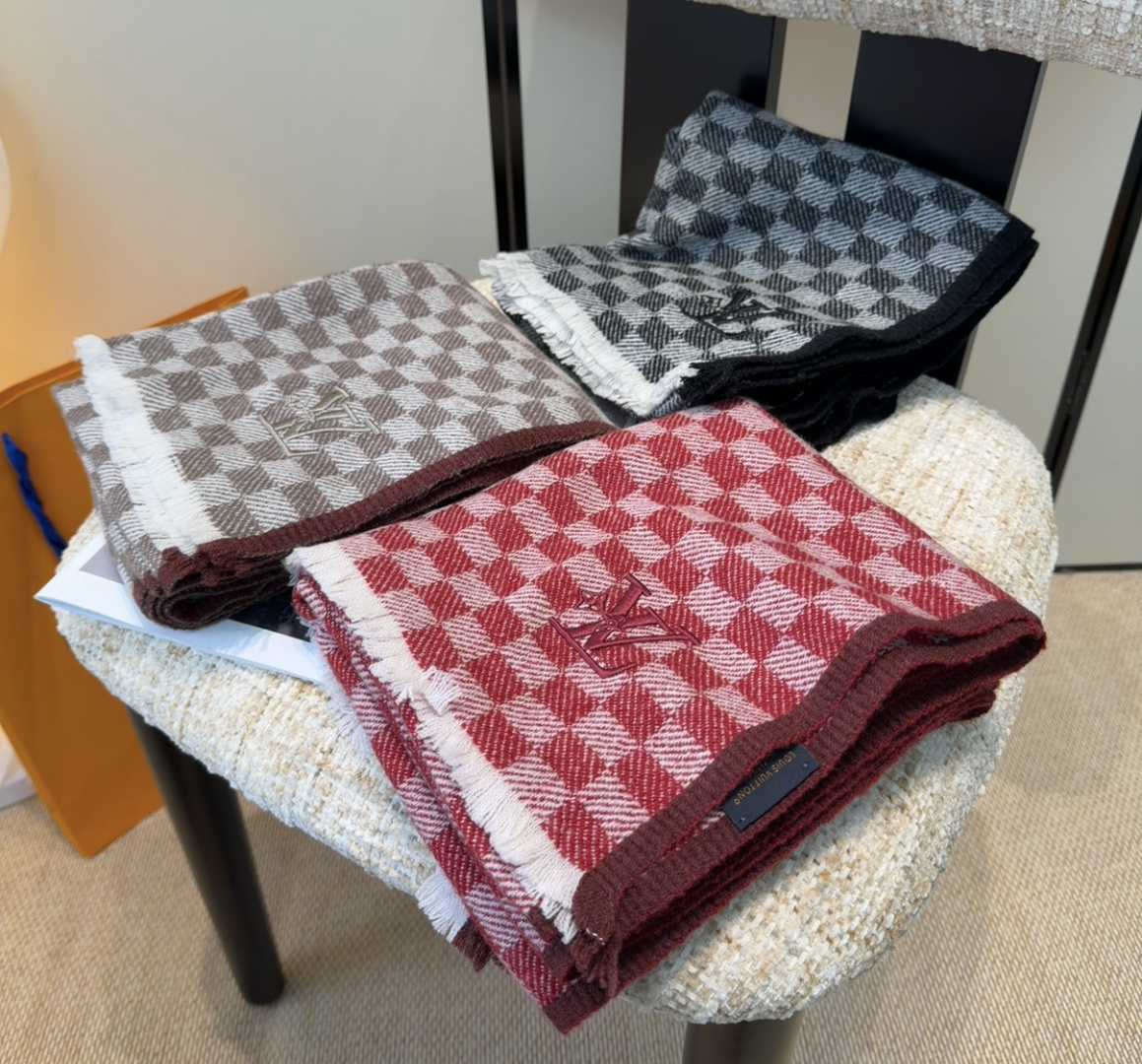 [TOP] Louis Vuitton LV Scarf 40*180cm - 3 Colors