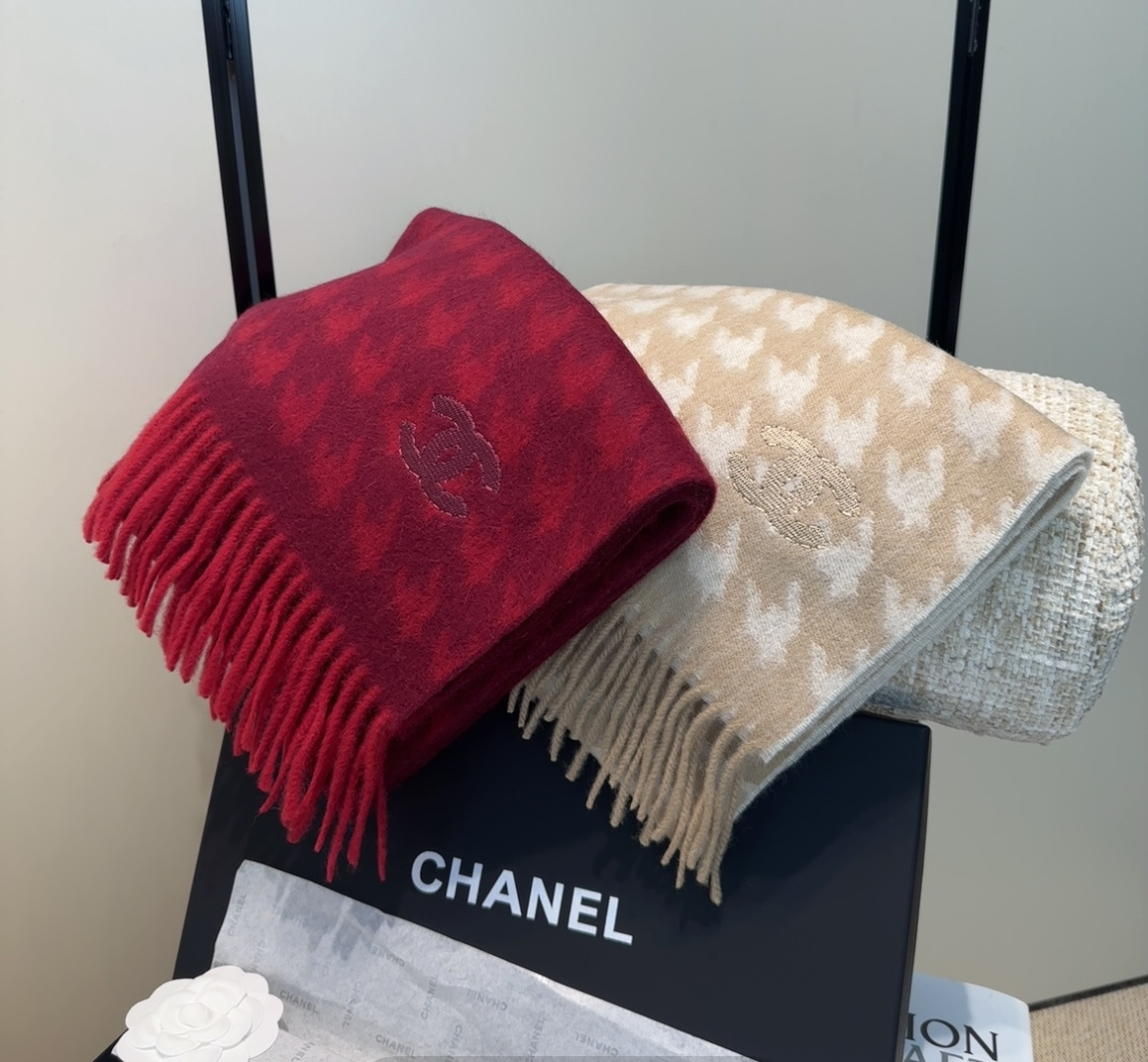 [TOP] CHANEL Cashmere  Scarf 35 x 180cm - 2 Colors