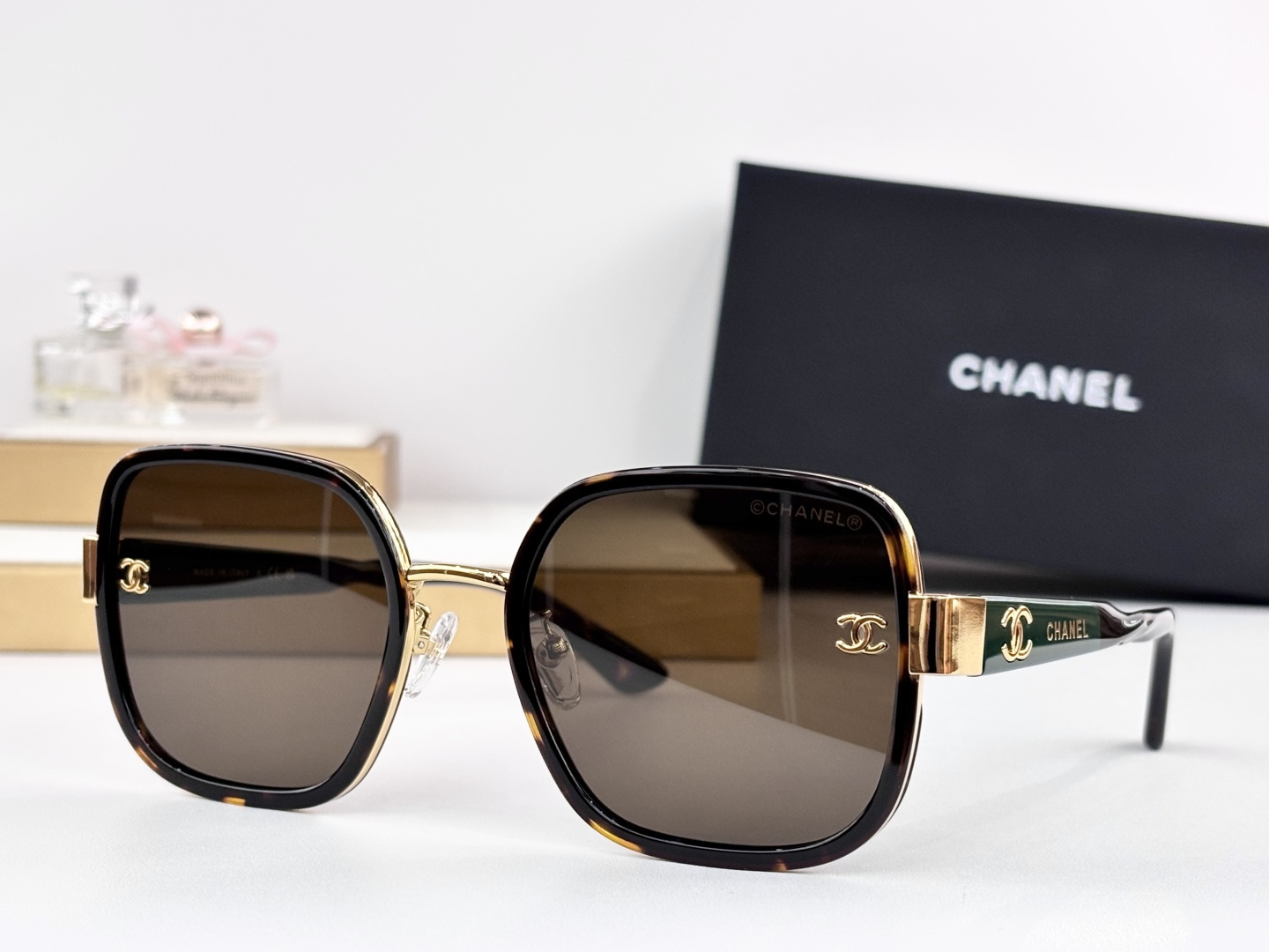 [TOP] CHANEL Sunglasses - 7 Colors