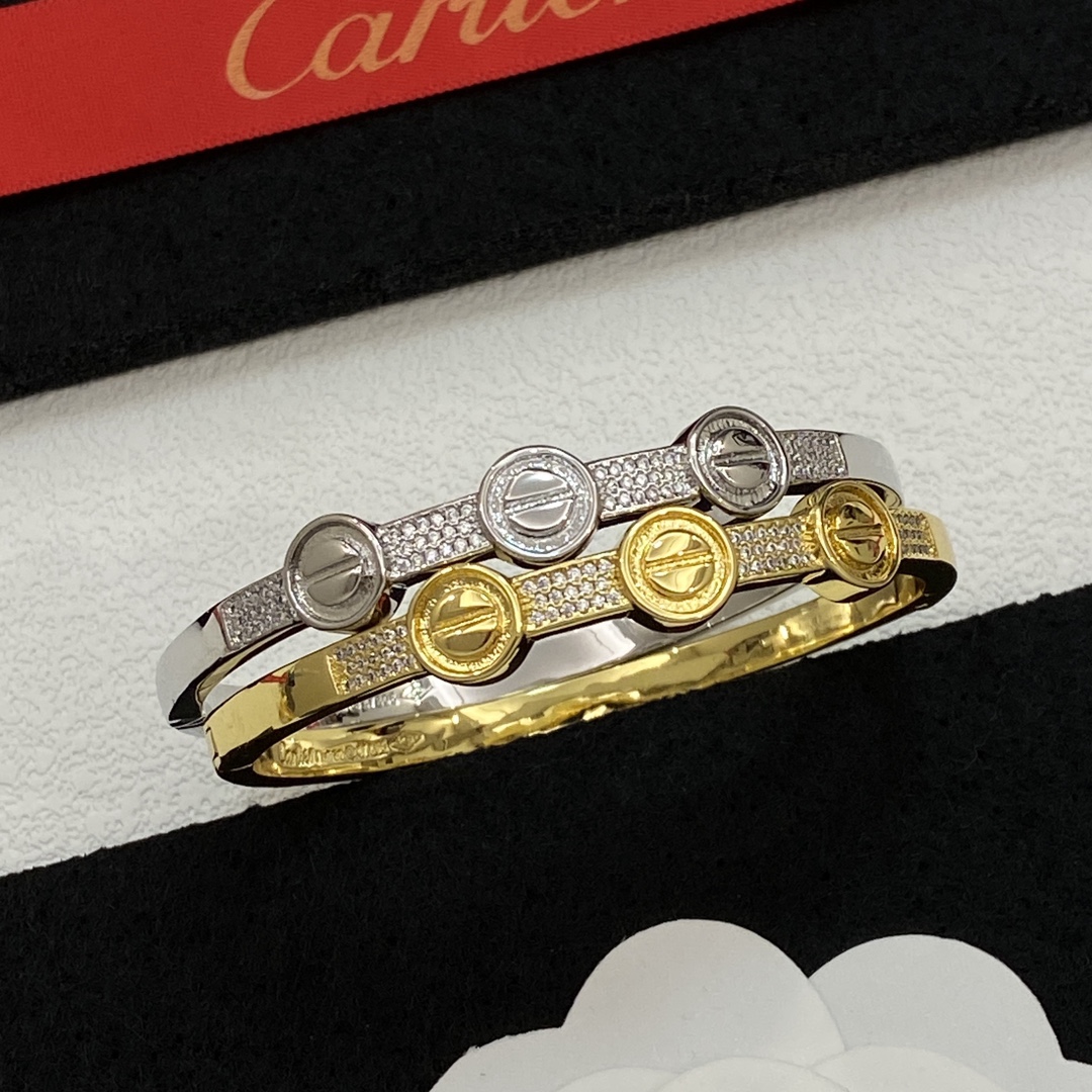 [TOP] Cartier Bracelet - 2 Colors