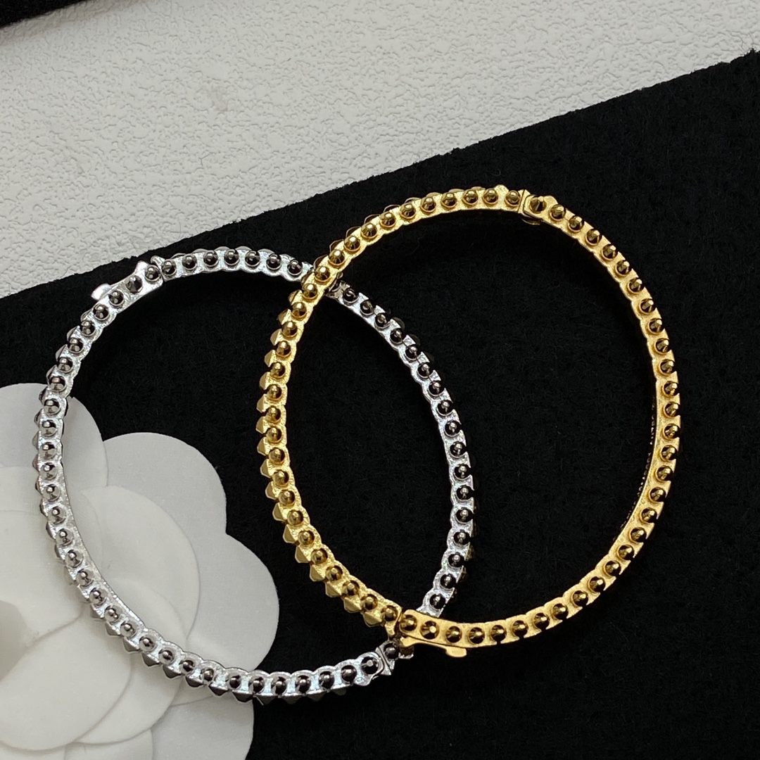 [TOP] Cartier Bracelet - 2 Colors