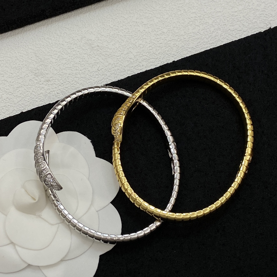 [TOP] Cartier Bracelet - 2 Colors