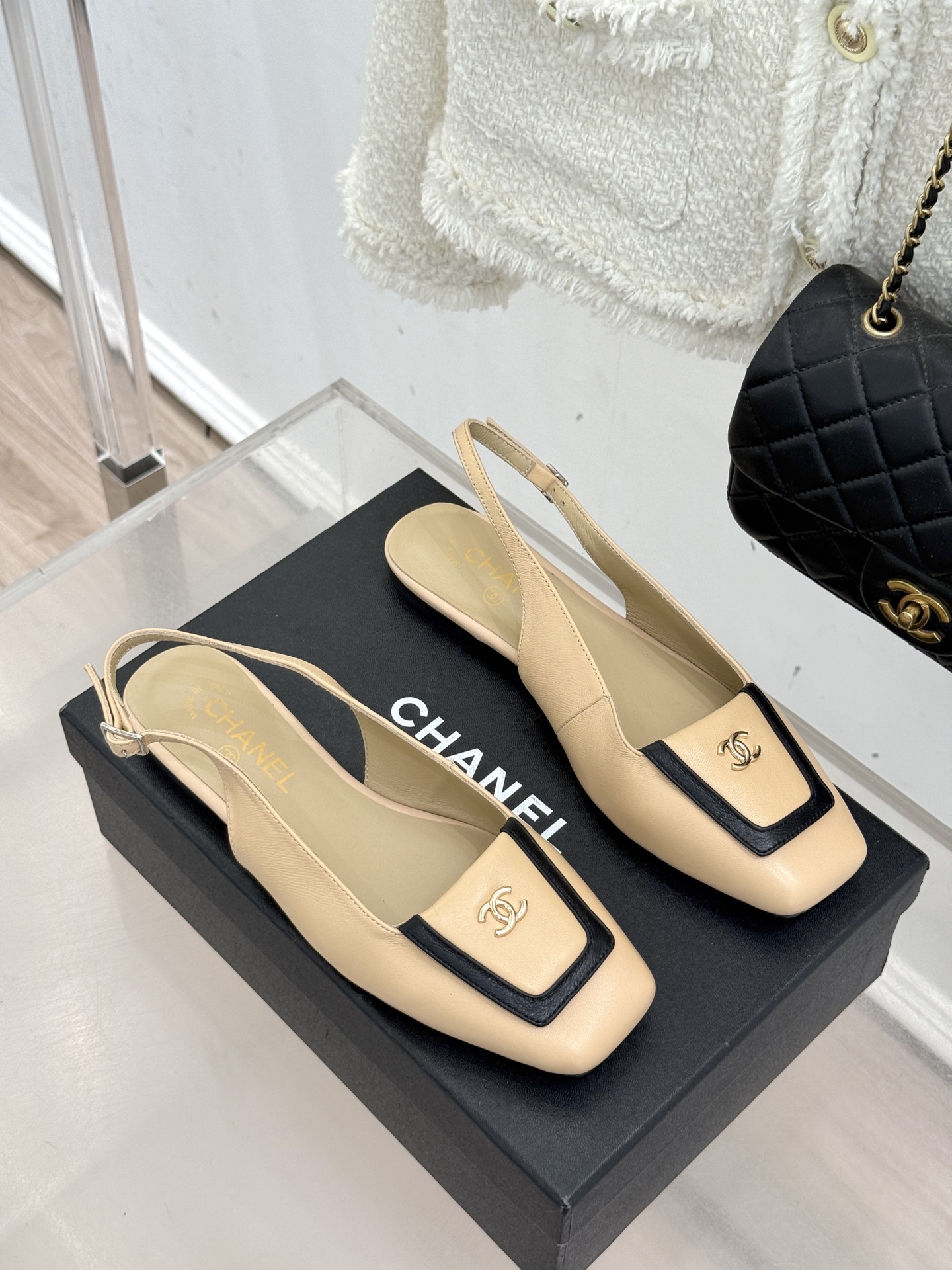 [TOP] CHANEL Vintage Flat Shoes - 3 Color