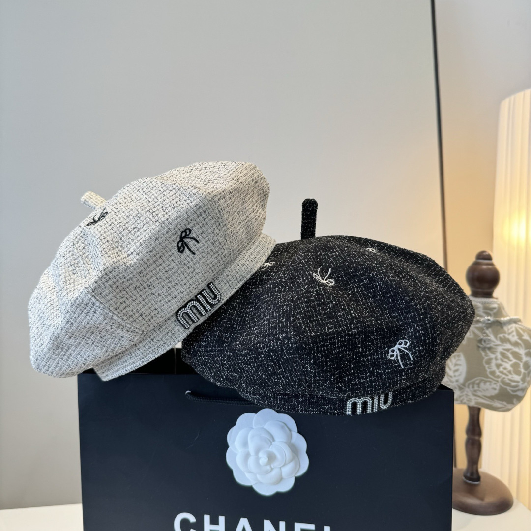 [TOP] Miu Miu Beret Hat - 2 Colors