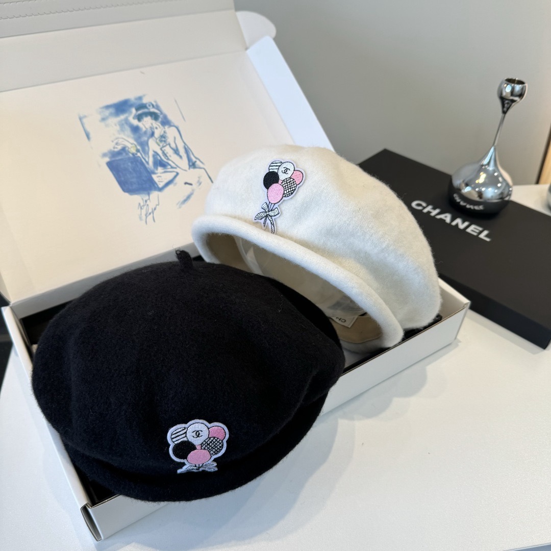 [TOP] CHANEL Beret Hat - 2 Colors