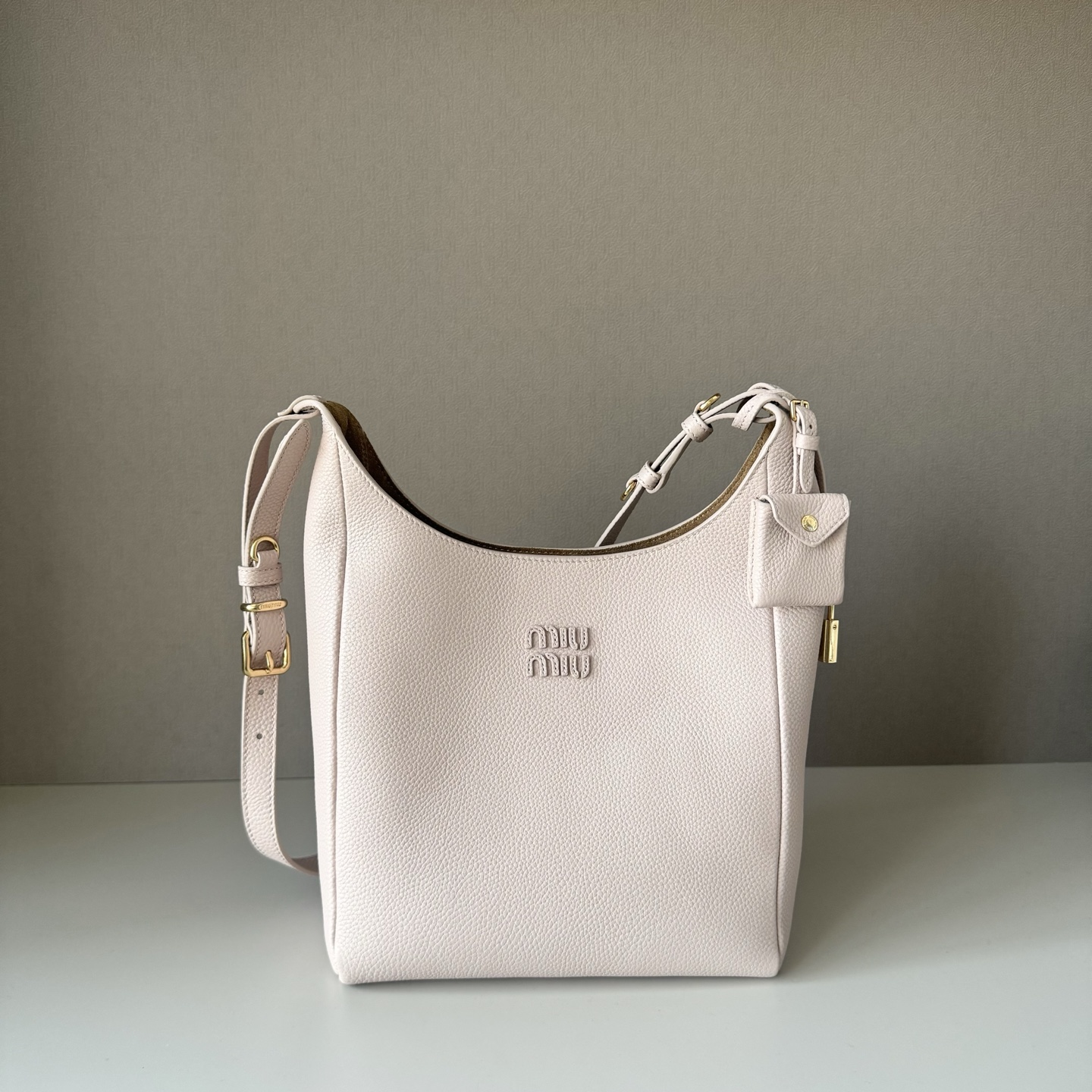 [TOP] Miu Miu Tote Bag 28x22.5x12cm - 3 Color