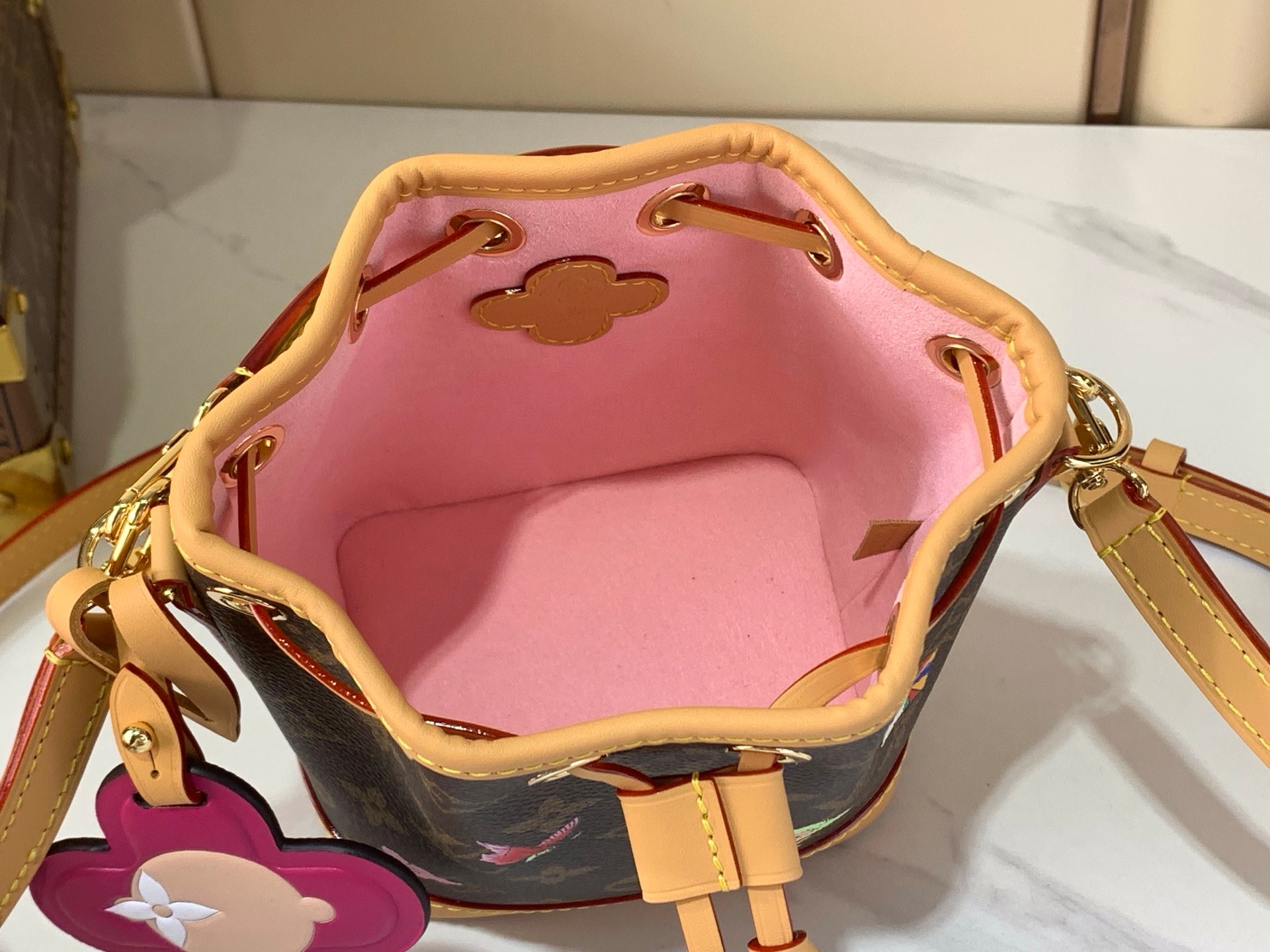 [TOP] Louis Vuitton LV NANO NOÉ Bag Monogram 16x13x10cm - Brown