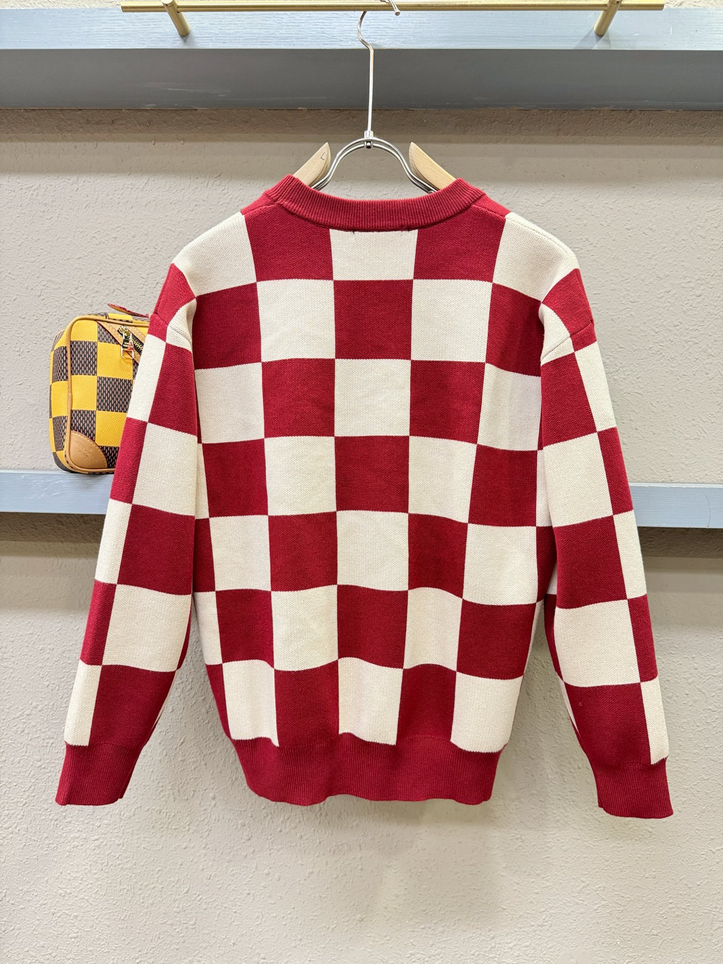 [TOP] Louis Vuitton LV Men's Sweater - Red
