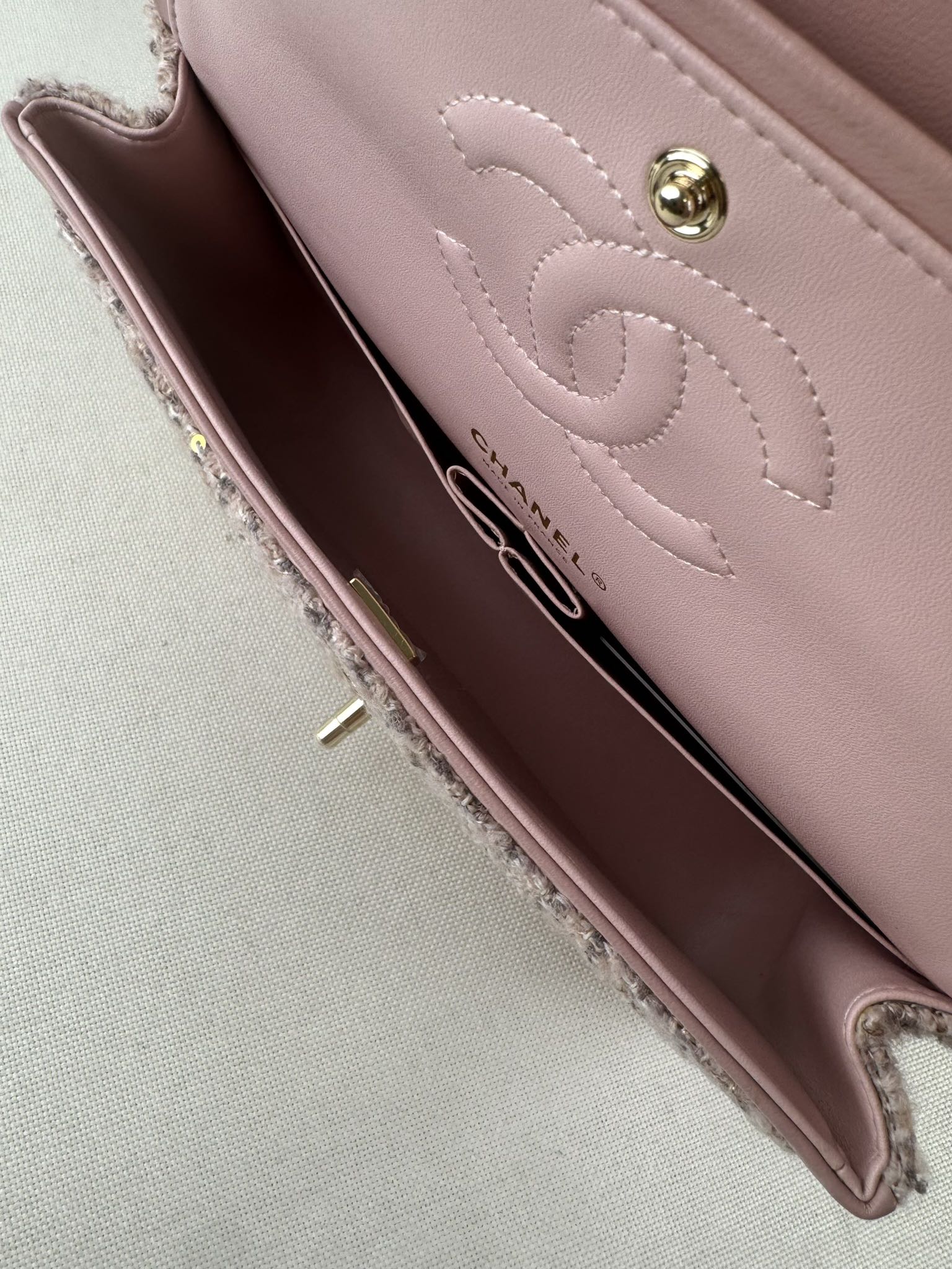 [TOP] CHANEL Wool Tweed Flap Bag 20cm/25cm - Pink and Gray