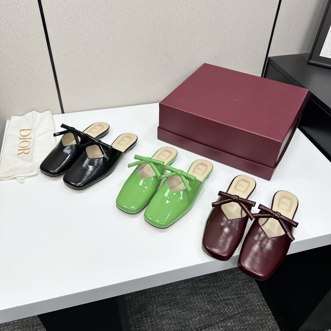 [TOP] Christian Dior Flat Slippers Calfskin - 3 Color
