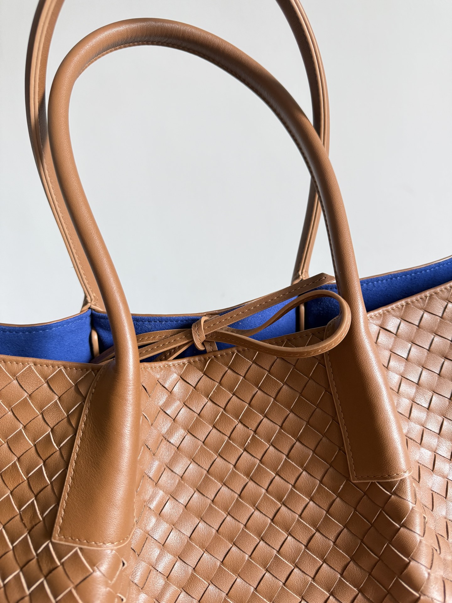 [TOP] Bottega Veneta BV Pinacoteca Bag 43x23x17.5cm - Brown