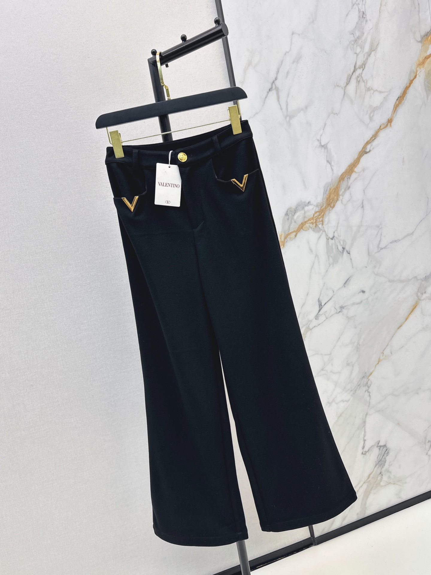 [TOP] VALENTINO Pants- Black