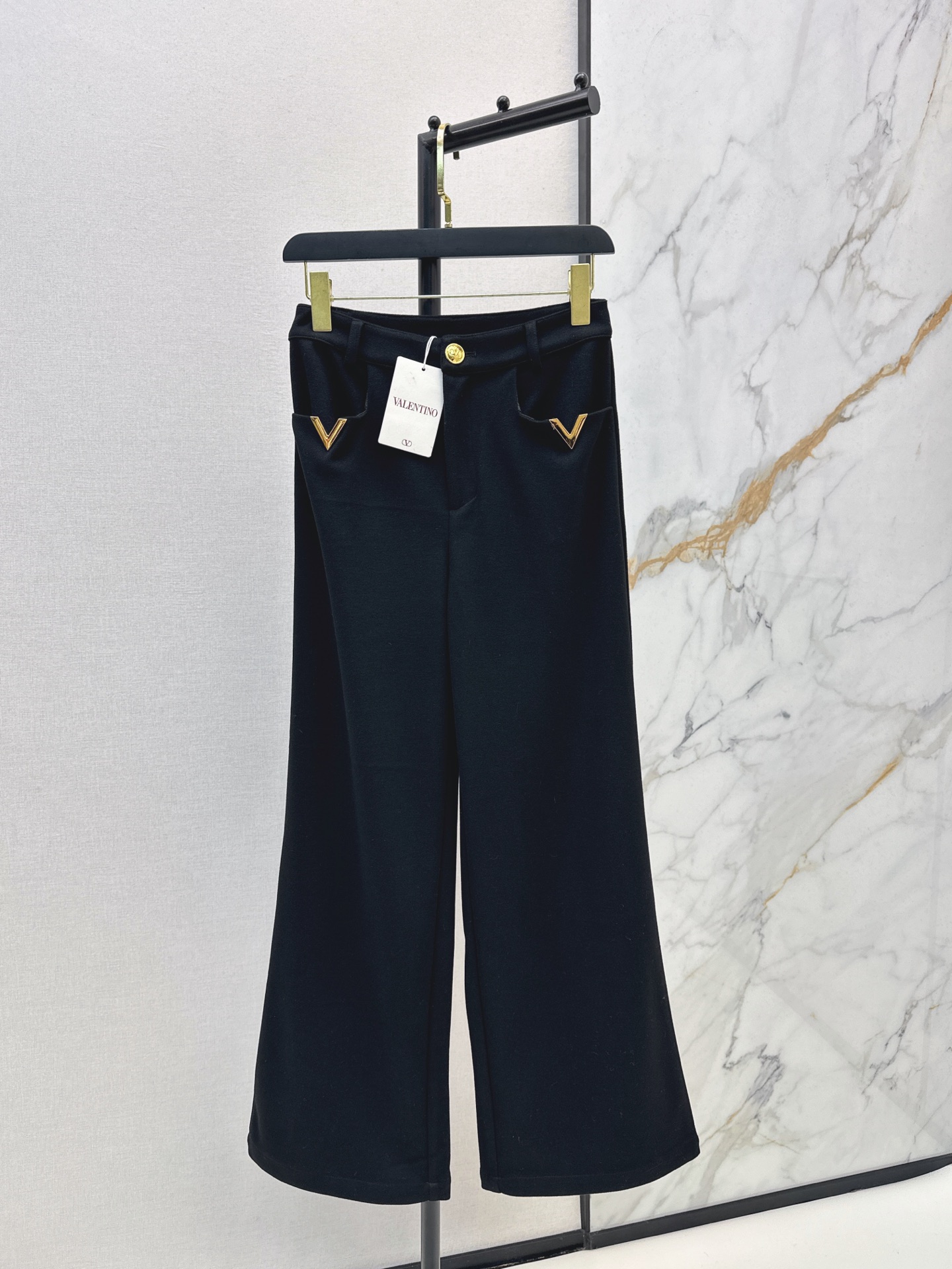 [TOP] VALENTINO Pants- Black