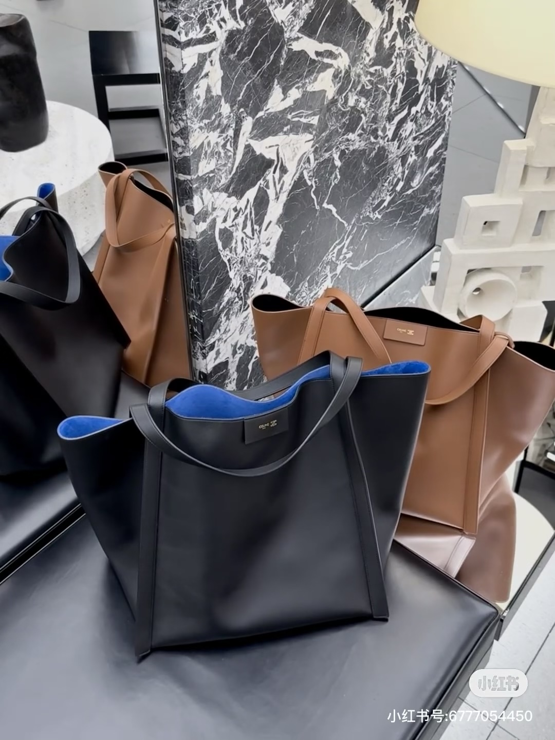 [TOP] CELINE CUBO Bag  36x35.5x34cm - 2 Colors