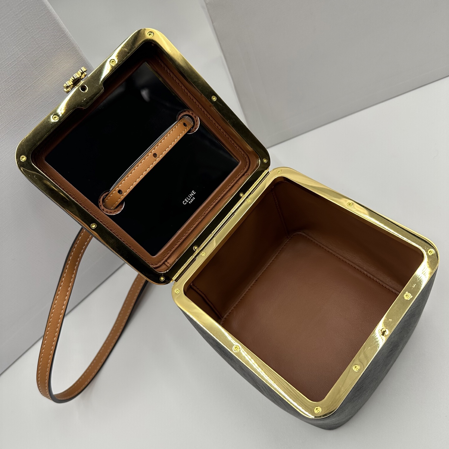 [TOP] CELINE TRIOMPHE FRAME Bag 12.5x12.5x12.5cm - Brown