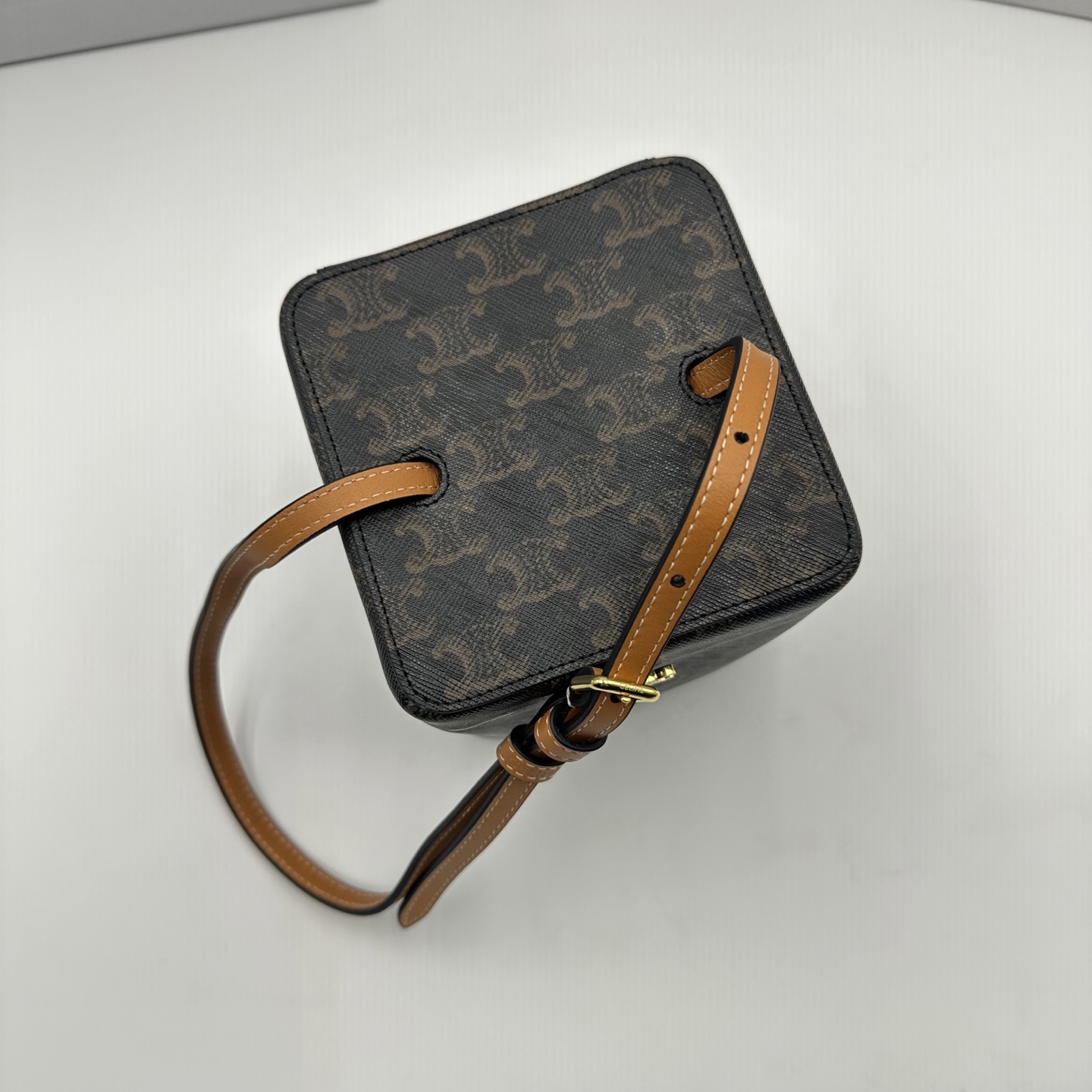 [TOP] CELINE TRIOMPHE FRAME Bag 12.5x12.5x12.5cm - Brown