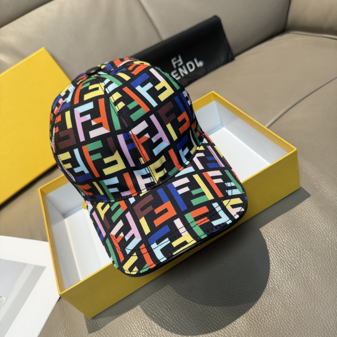 [TOP] FENDI Letter Baseball Hat - 3 Colors
