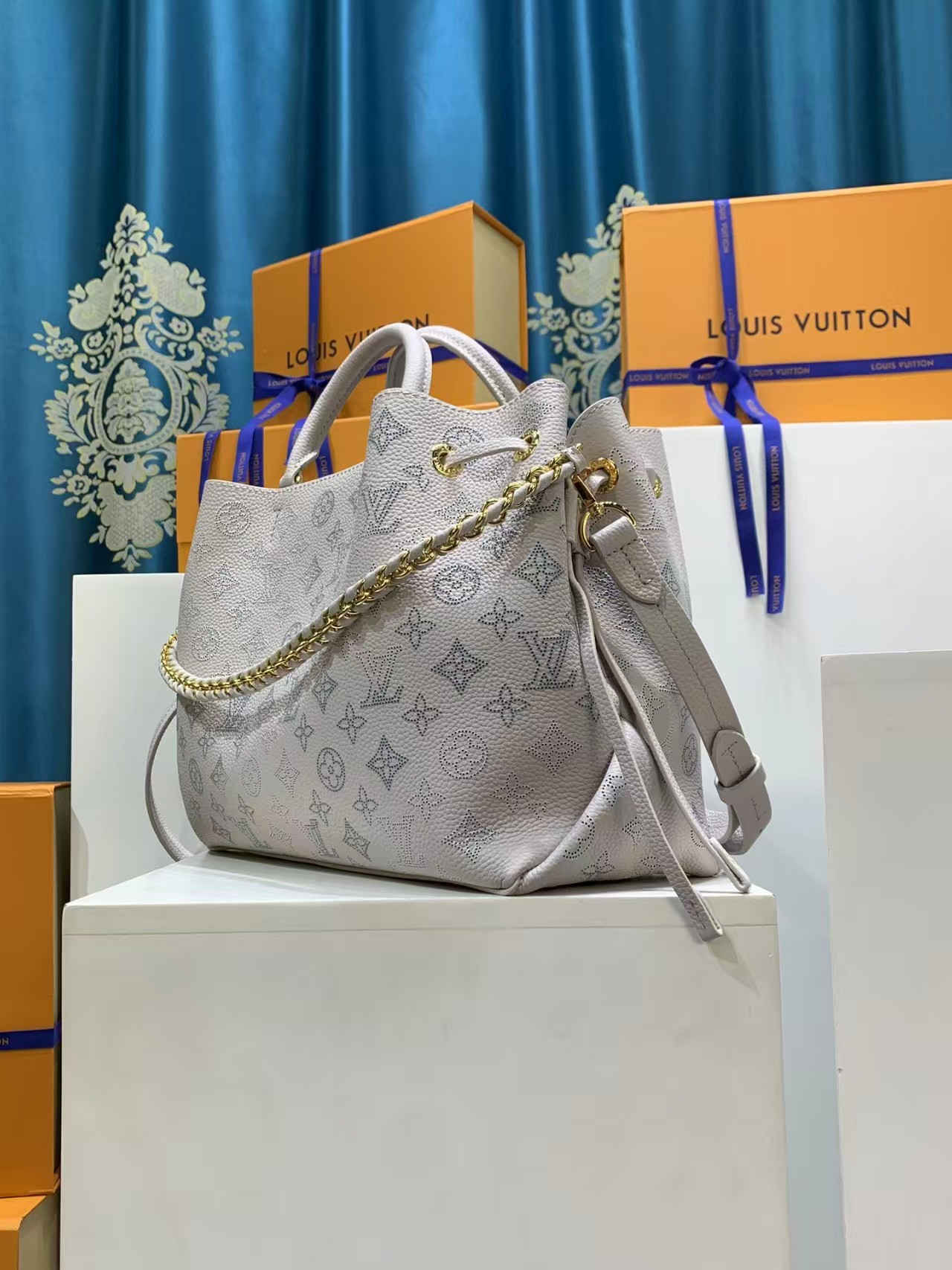 [TOP] Louis Vuitton LV Bella Tote Bag 23x13x32cm - Light Gray