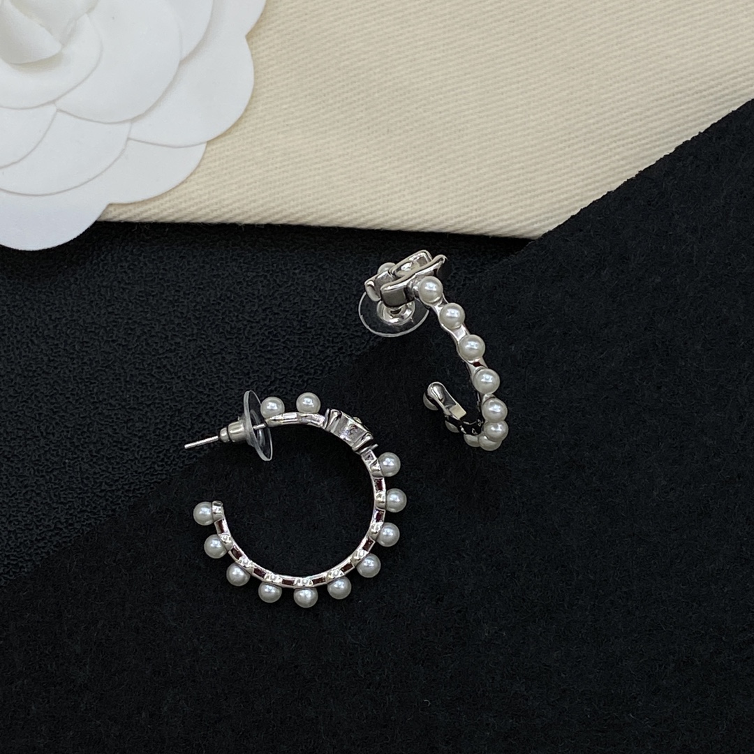 [TOP] CHANEL CC Earrings - Silver