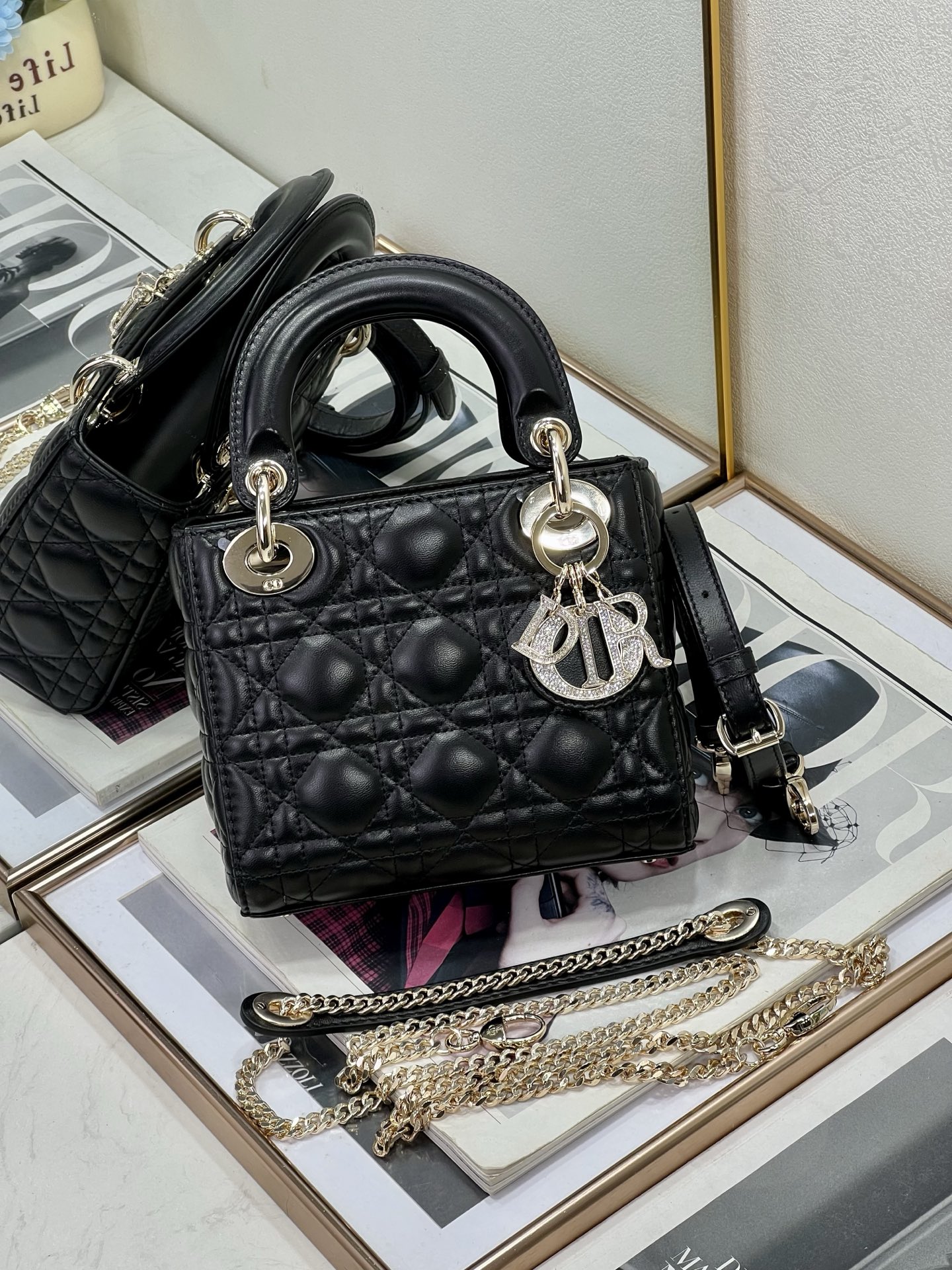 [TOP] Christian Dior Lady Dior Bag 17x15x7cm - 2 Color