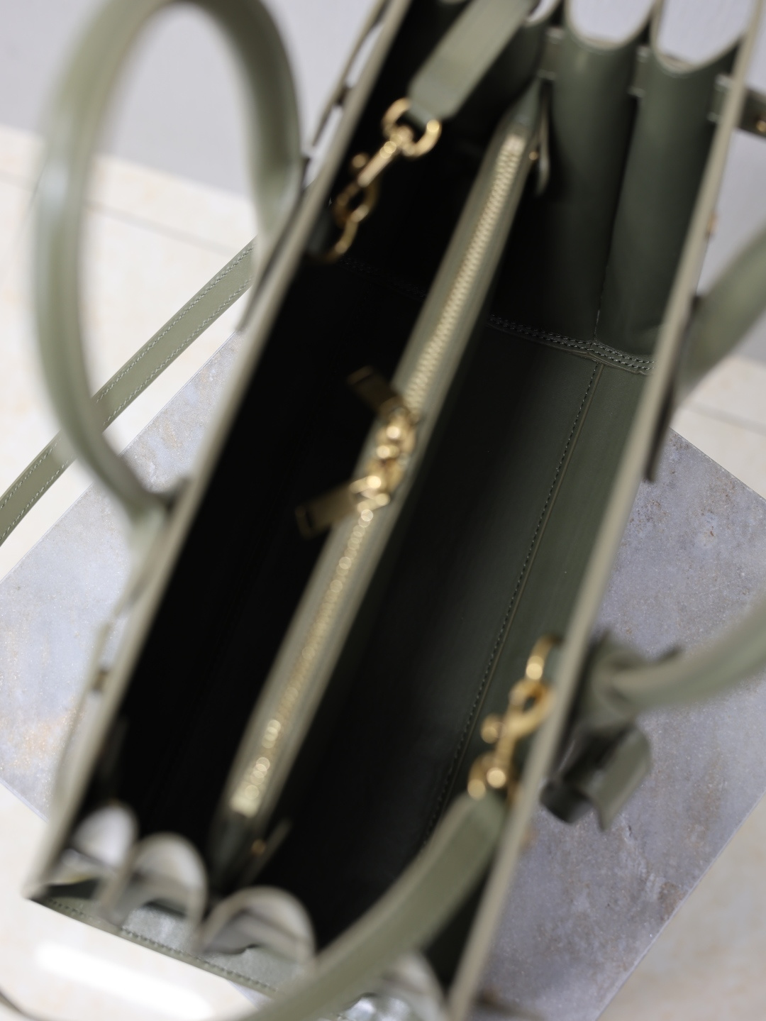 [TOP] Yves Saint Laurent YSL Sac De Jour Patent Leather Bag 32×25.5×15.5cm- Green