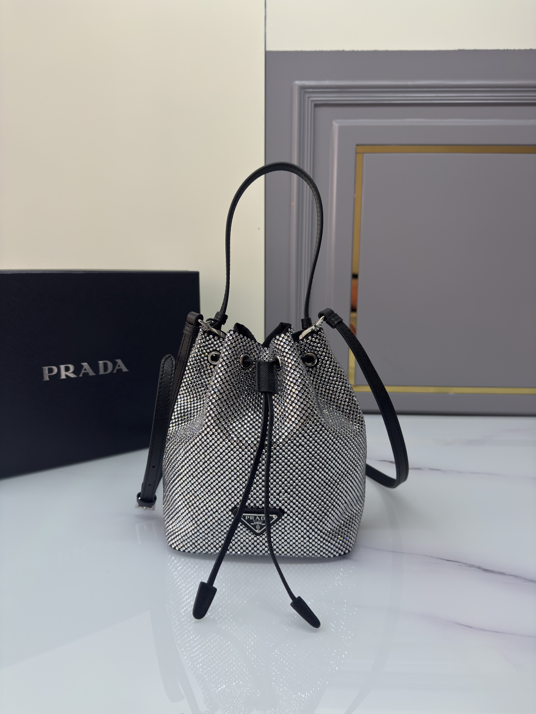 [TOP] PRADA Buckle Handbag with Diamond 16x21x10 cm - 2 Colors