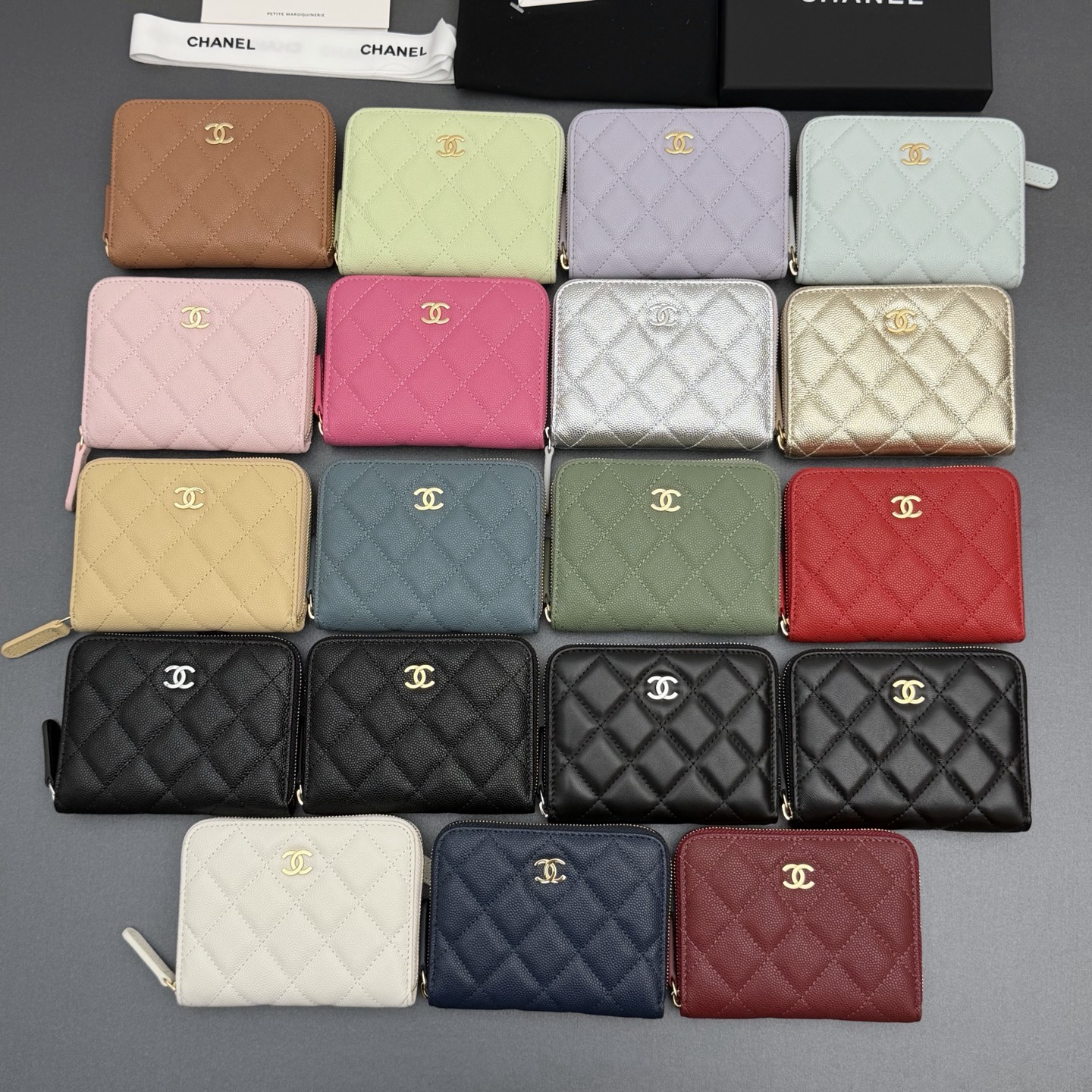 [TOP] CHANEL Short Wallets 12x9×2cm - 19 Colors