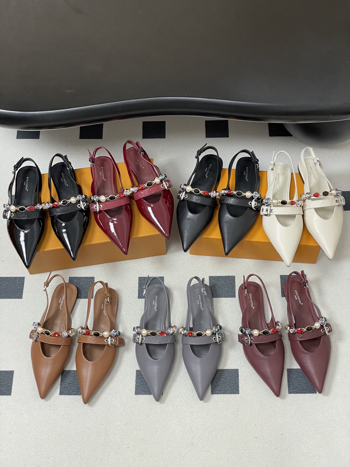 [TOP] Louis Vuitton LV Flat Mules - 7 Color