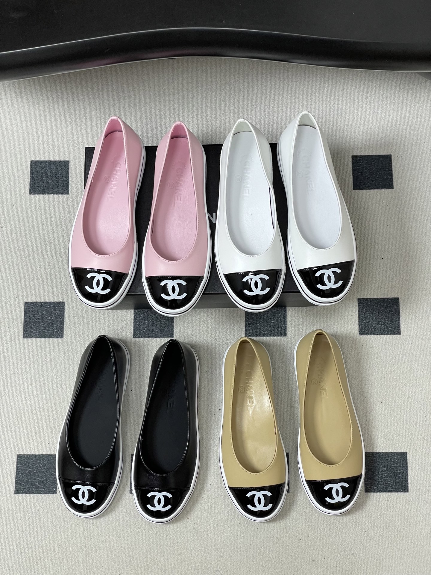 [TOP] CHANEL Flat Shoes - 4 Colors