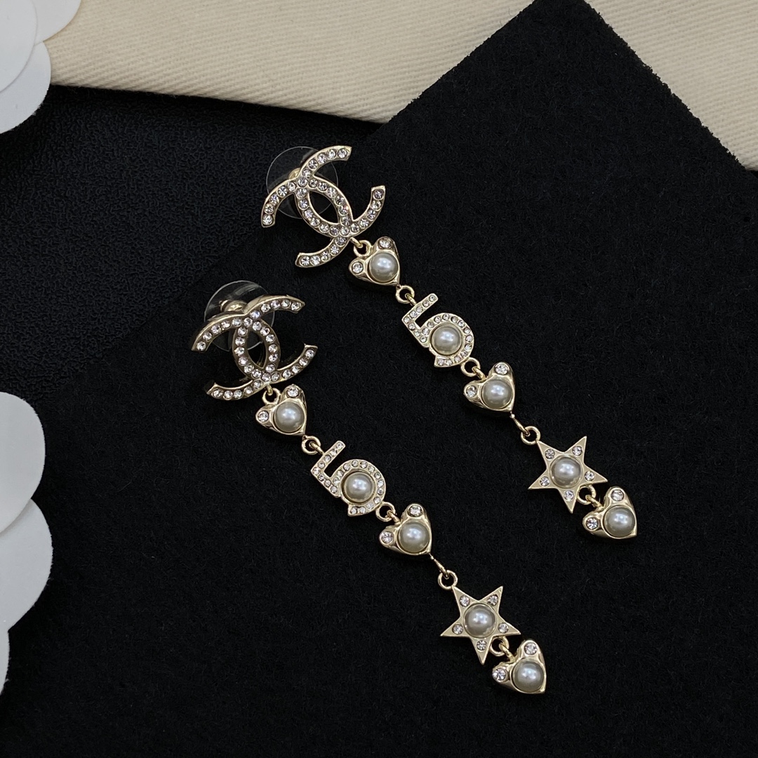 [TOP] CHANEL CC Earrings - Gold
