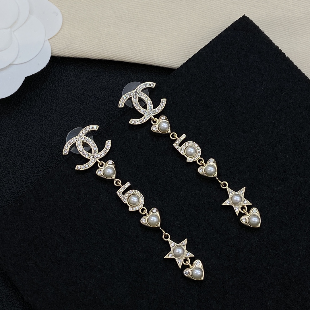 [TOP] CHANEL CC Earrings - Gold