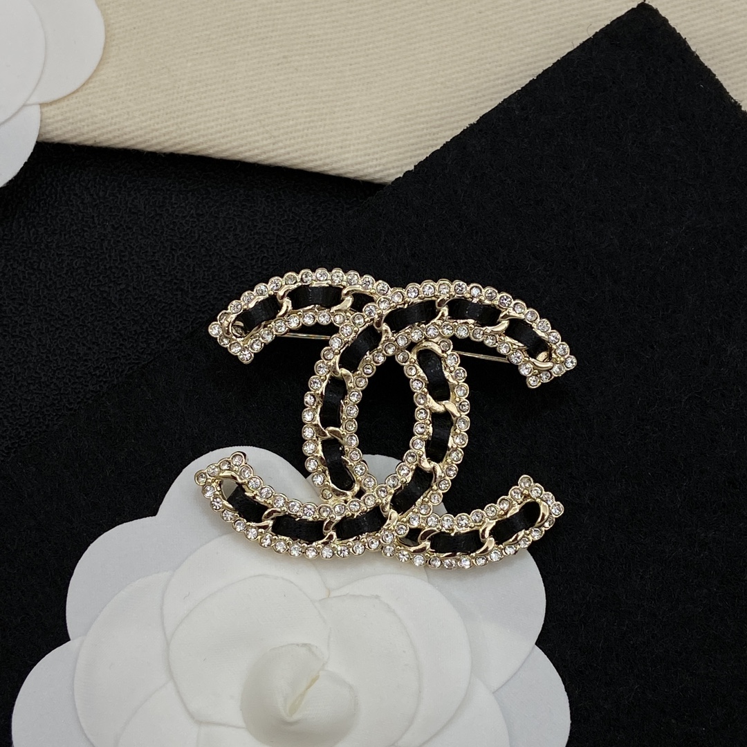 [TOP] CHANEL Brooch - Gold