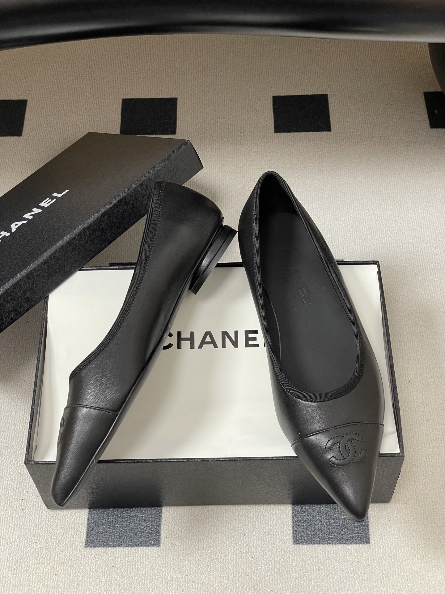 [TOP] CHANEL Flat Shoes - 5 Colors