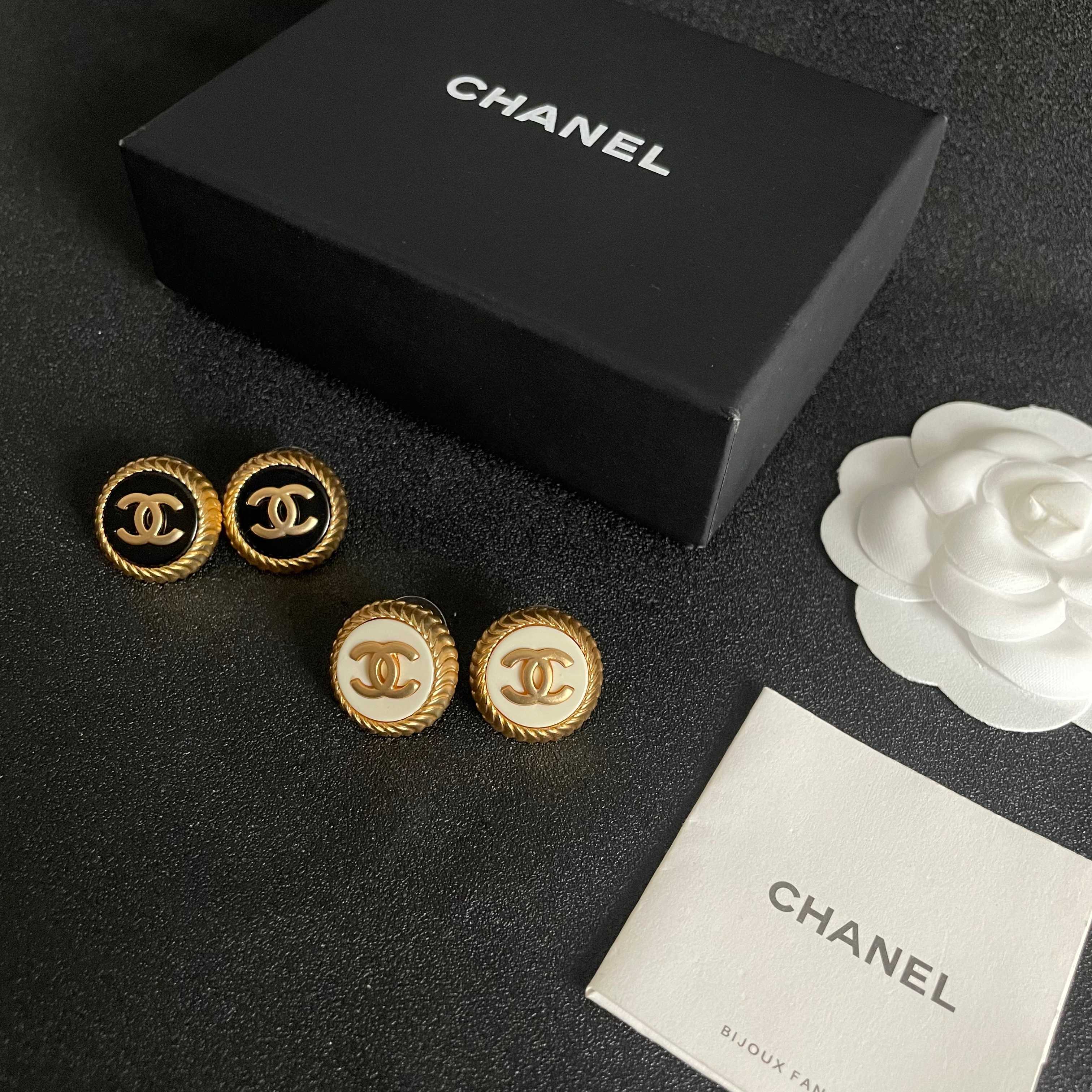 [TOP] CHANEL CC Earrings - 2 Color