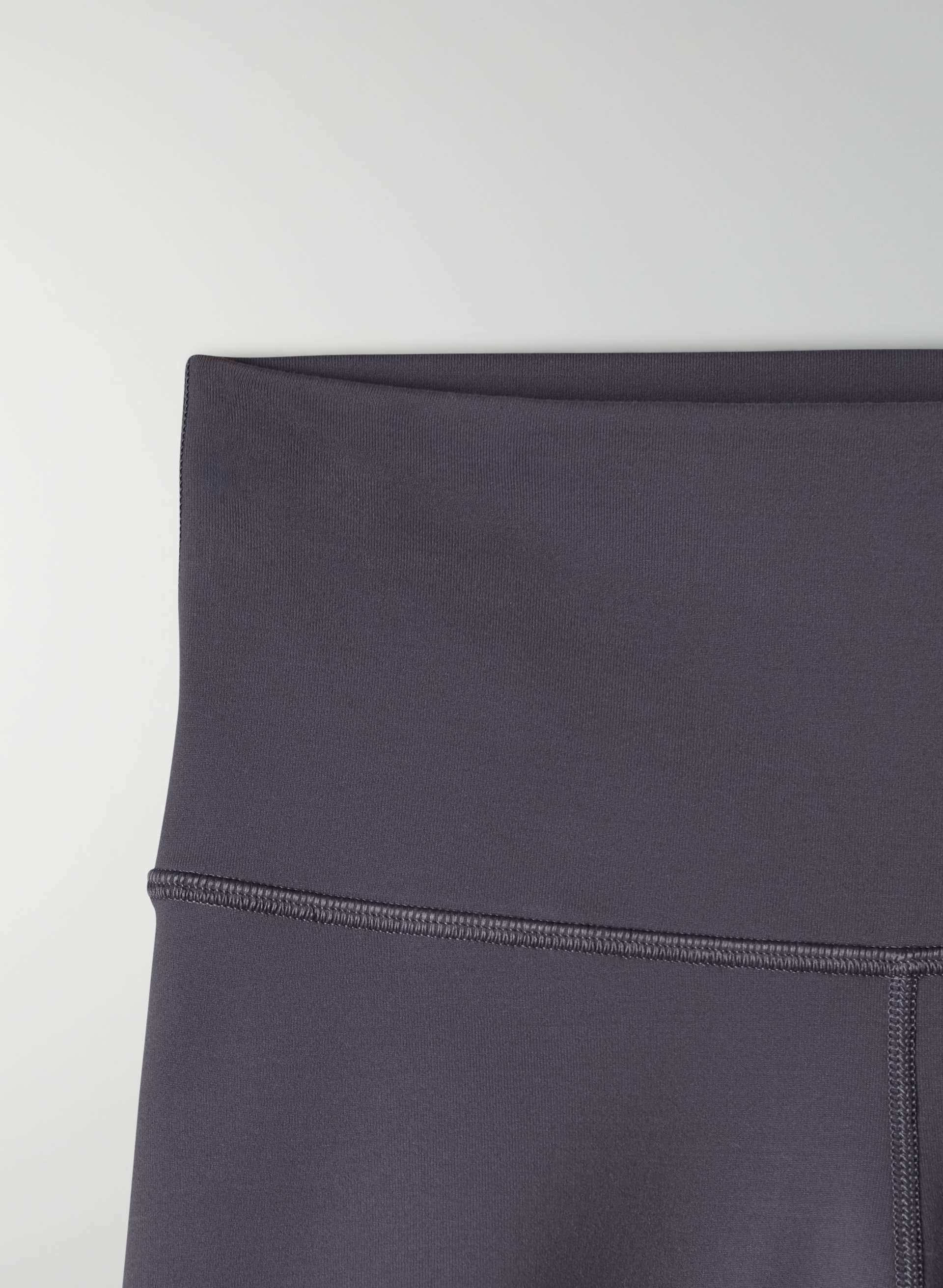 Tnalife™ Atmosphere Hi-Rise 5" Short