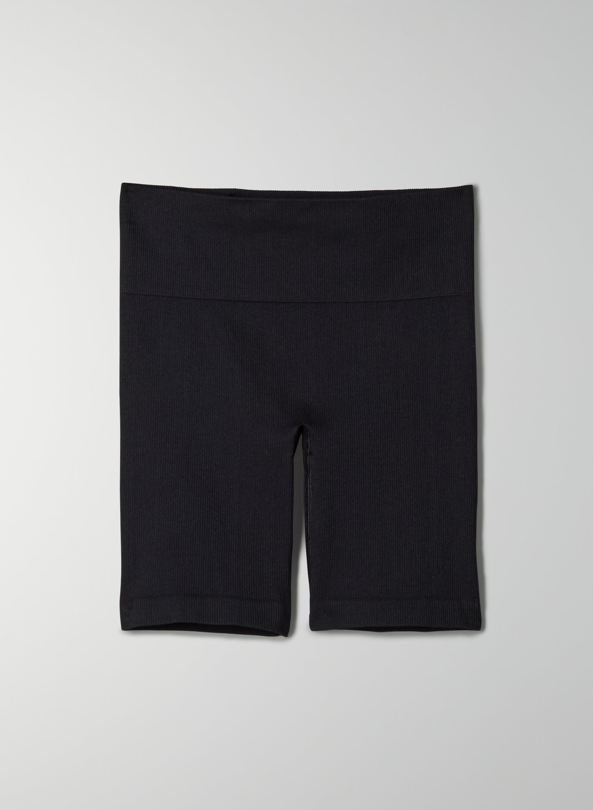 Silhouette Seamless Short