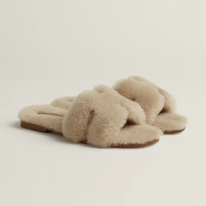 HERMES Oran Beige plush Slippers