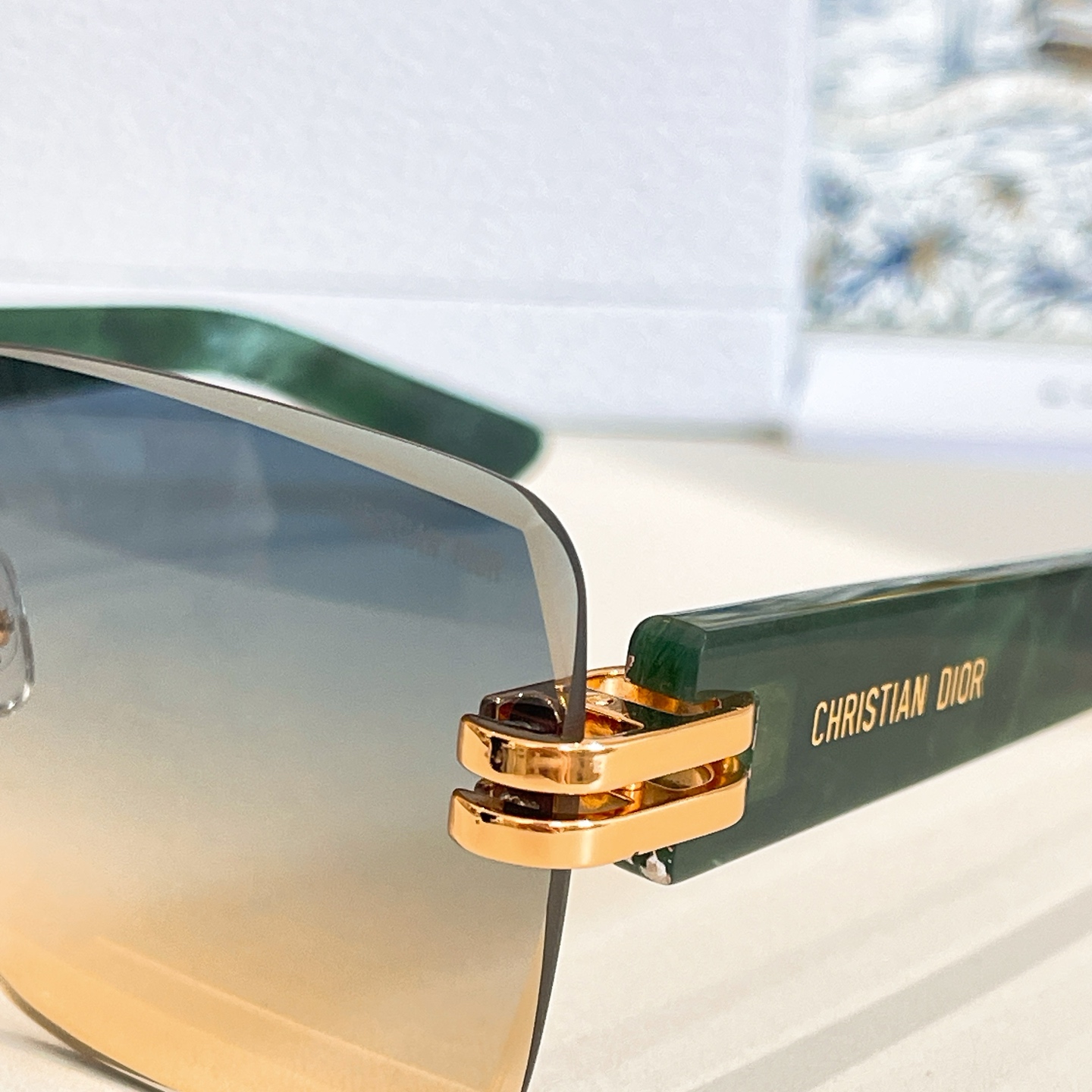 DIOR square frame glasses gradient color of green to orange/blue/black gold/white purple color Size 66口13-140