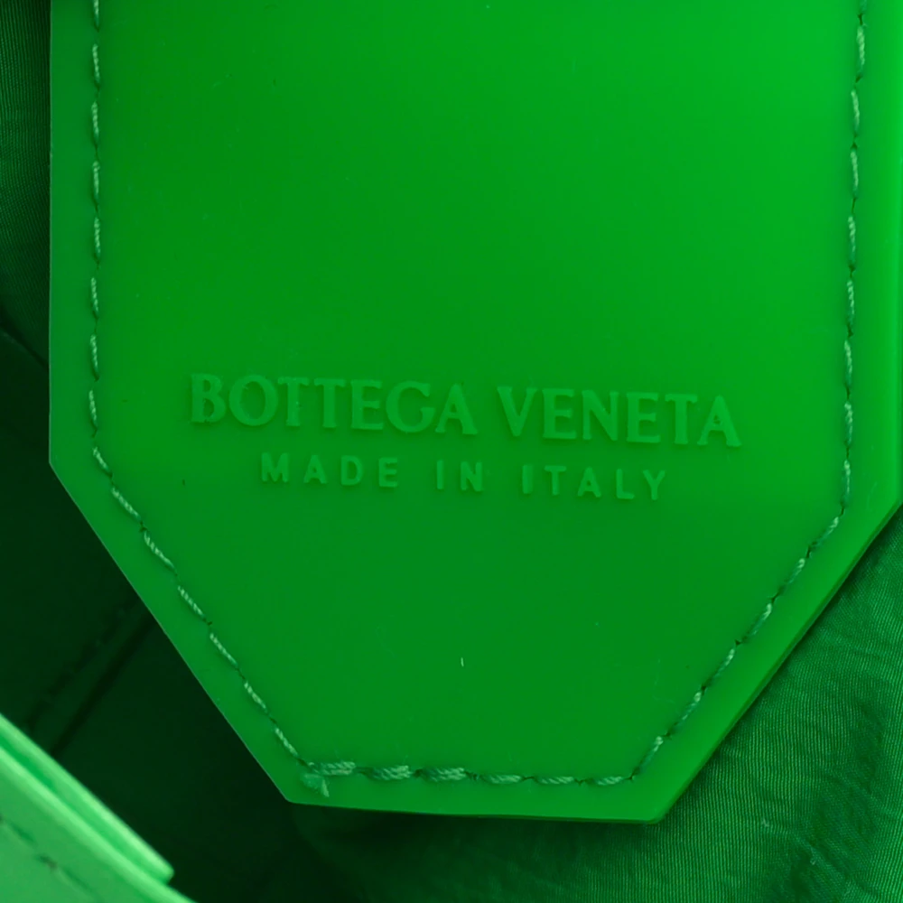 Bottega Veneta Maxi Intrecciato Small Cassette Crossbody Bag Grass Paper Calfskin Leather