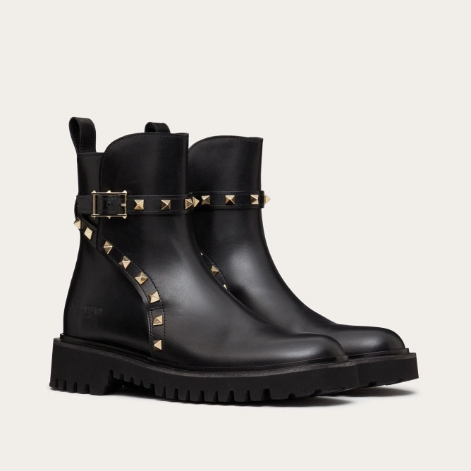VALENTINO ROCKSTUD Calf leather ankle boots (heel height 4cm)