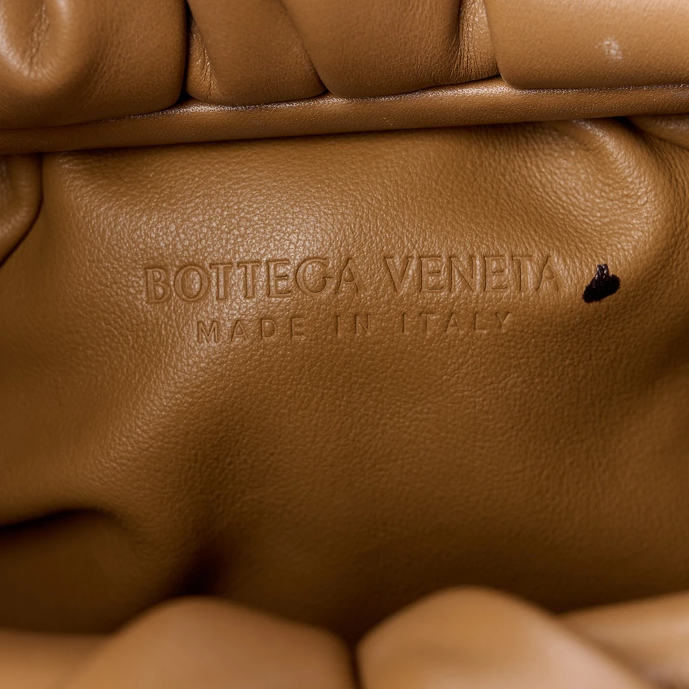 Bottega Veneta Small The Shoulder Pouch Cammello Smooth Butter Calf Leather